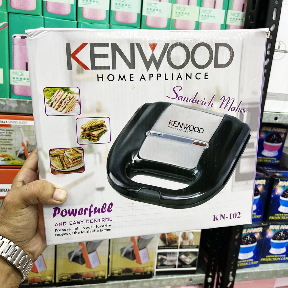 Sandwich Maker (Random Model)