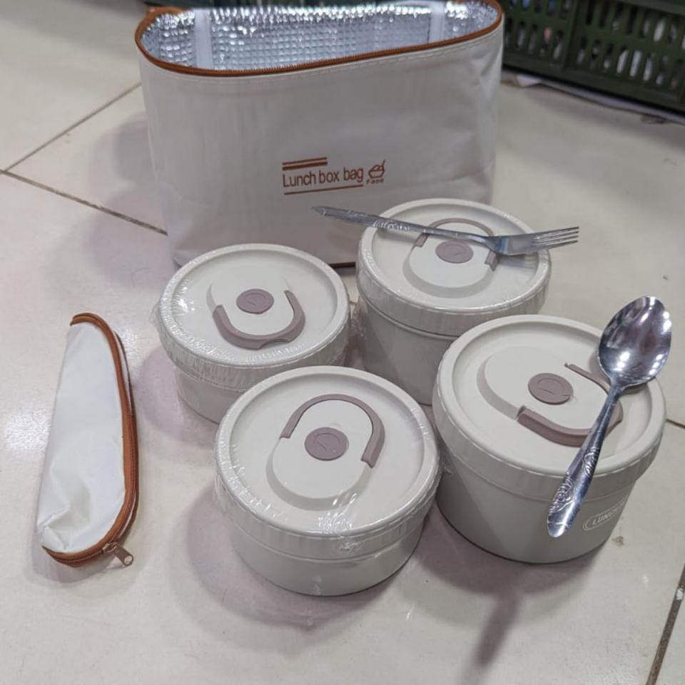 Insulated 4 Portion Lunch Box with Thermal Bag