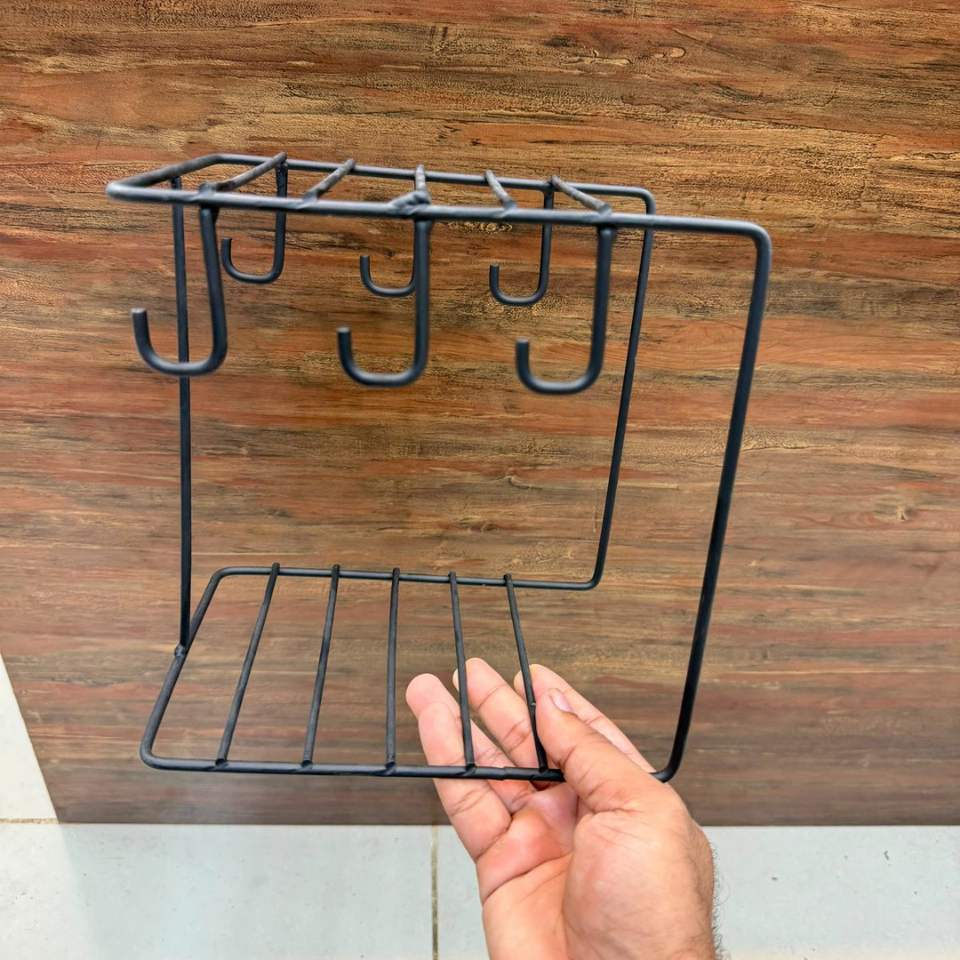 Metal Cups Stand